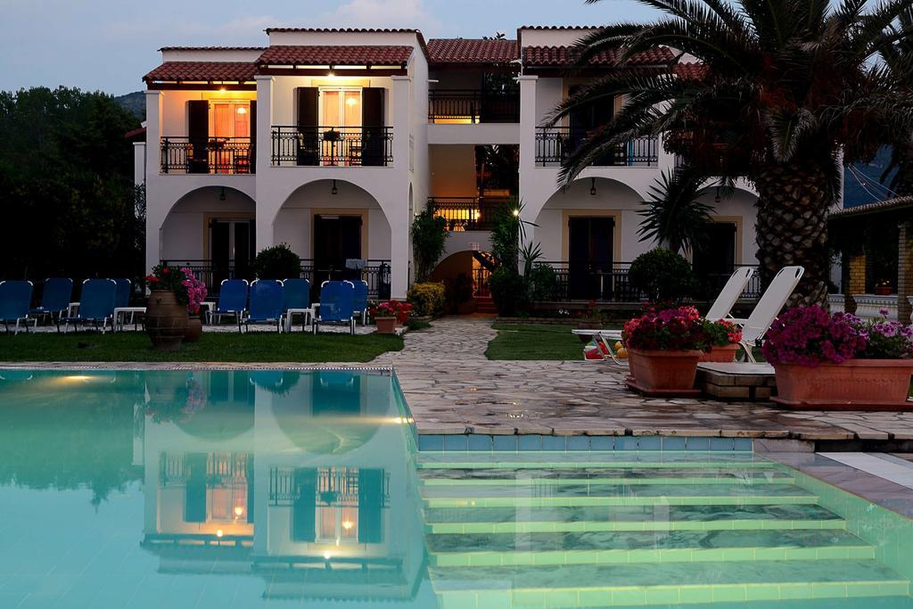 Filorian Hotel Apartments Acharavi  Exterior foto