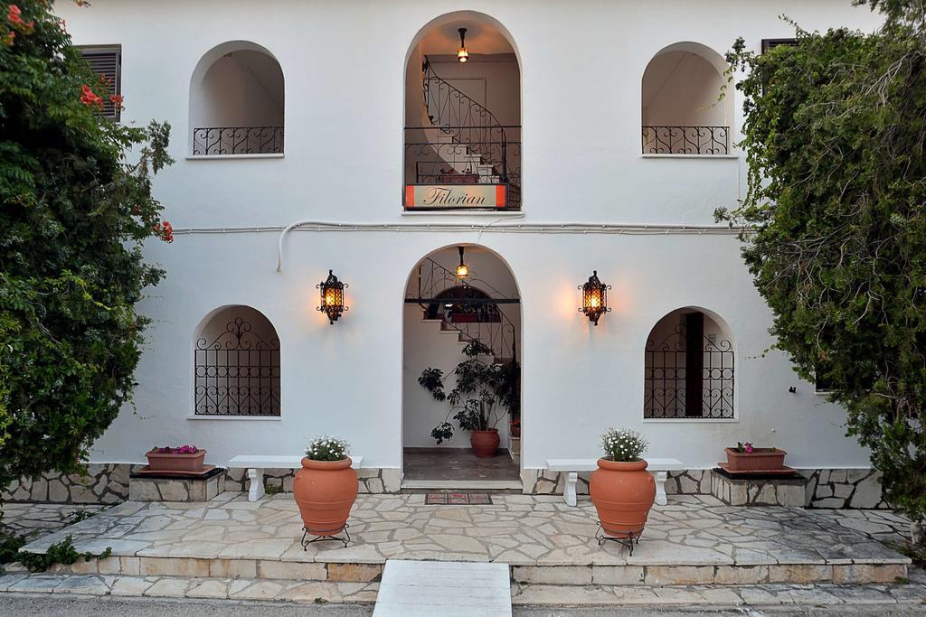 Filorian Hotel Apartments Acharavi  Exterior foto